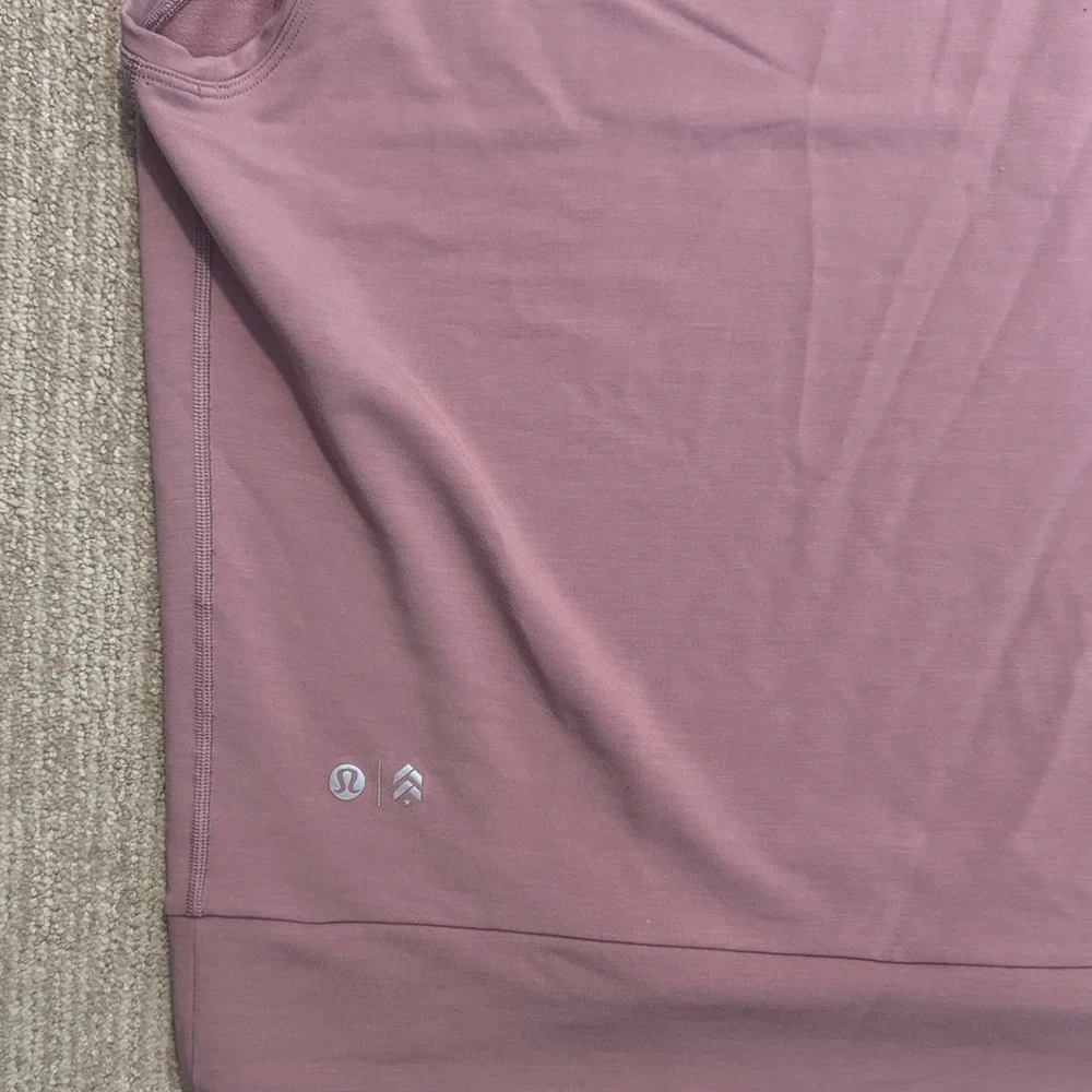 Lululemon Woman's Size 10 Stronger as One Sleeveless Hoodie Vintage Mauve - Picture 10 of 13